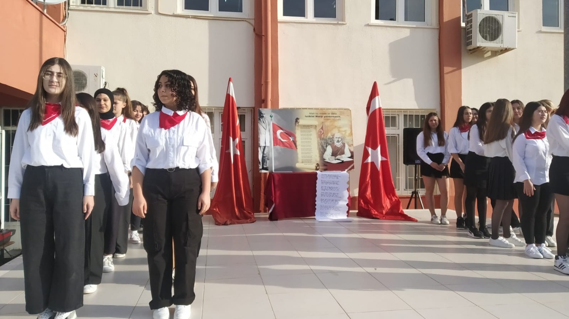 12 Mart İstiklal Marşının Kabulü ve Mehmet Akif Ersoy'u anma programı yapıldı.