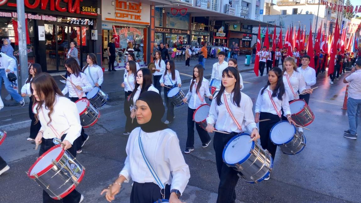 CUMHURİYET BAYRAMIMIZI COŞKUYLA KUTLADIK.